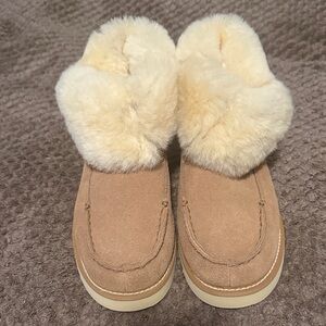 Wrangler Tan Fur Ankle Booties. New without box.